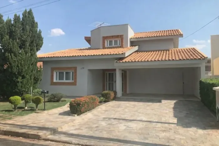 Casa a Venda Condominio DAMHA 2 -