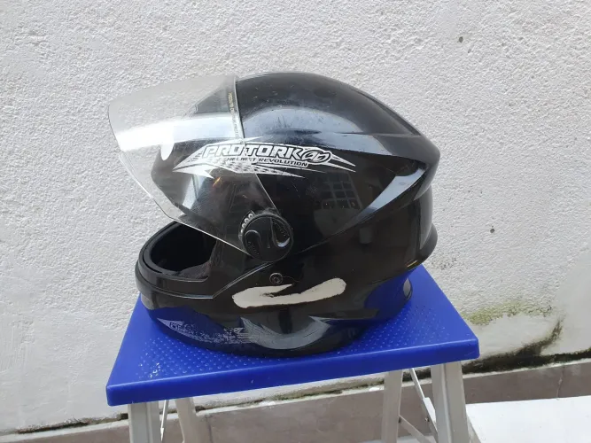 Capacete ProTork/ N: 60 / jacarei