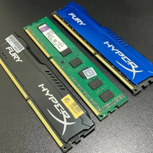 Memória RAM Kingston 16GB DDR3 | 3 Pentes | 2 Fury + 1 Comum