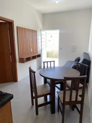Vendo apto 165 mil semi mobiliado 42mt quarto lavanderia sala com cozinha 1vaga garage