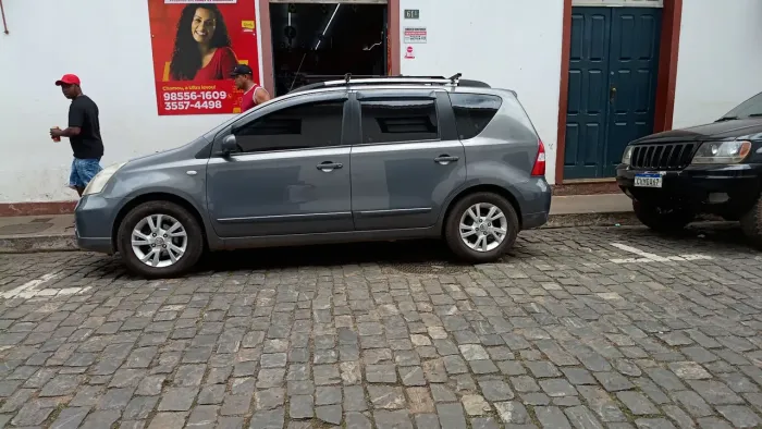 Nissan Livina SL 1.8 16V Flex Fuel Aut. 2013