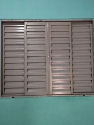 Veneziana 1,20m e Porta de Correr 1,60 por 2,10