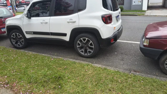 Jeep Renegade Longitude 1.8 4X2 Flex 16V Aut. 2021