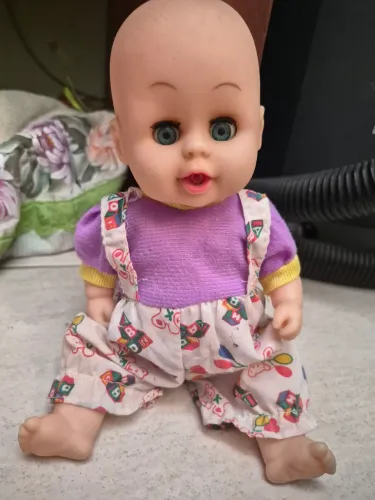 BONECA ENGATINHA