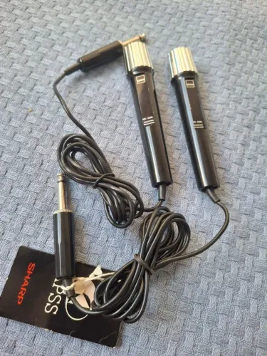 2 Microfones Antigos Sharp Mc 22DL - retirada asa norte