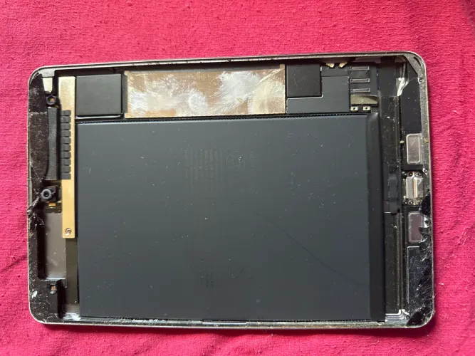 iPad mini 5 64gb sem tela