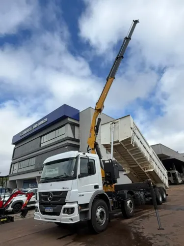 ATEGO 3030 2017 8x2 AUTOMÁTICO + MUNCK MASAL 2024 + CAÇAMBA 28 m³ | R$ 660 MIL