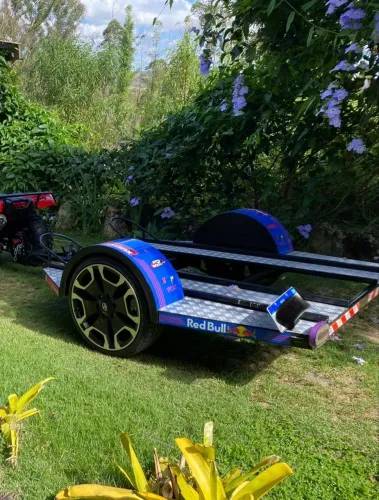 Carretinha articulada com rodas aro 20