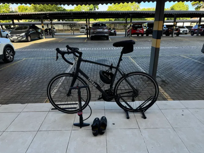 Bike TRIBAN - XL + sapatilha + suporte + bomba