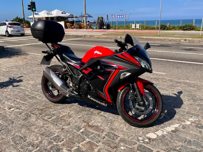 Kawasaki Ninja ABS + Difusor de escape + Bônus