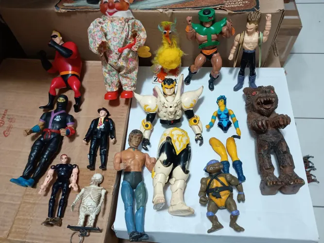 Boneco antigo Rambo Glasslite He Man Estrela Pintinho Zorba Shurato
