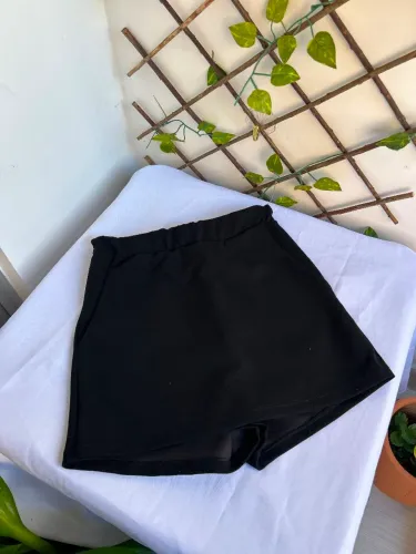 Short Saia Preto Alfaiataria Cintura Alta Just Be