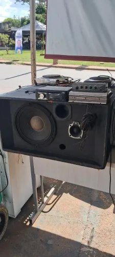 VENDO EQUIPAMENTO DE SOM PARA PROPAGANDAS