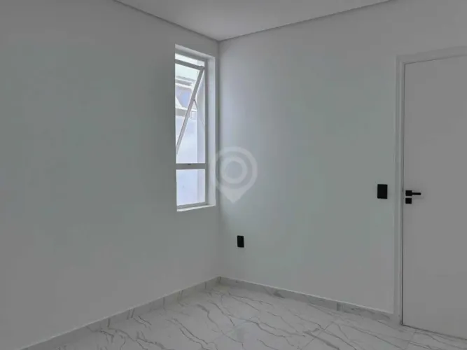 Sala : / Comercial / Centro