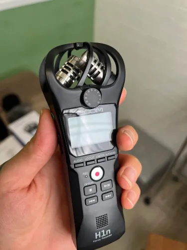 Gravador Digital De Áudio Zoom H1n Handy Recorder + brinde: mic lapela Boya 