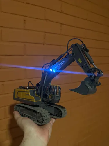 ESCAVADEIRA DE CONTROLE REMOTO