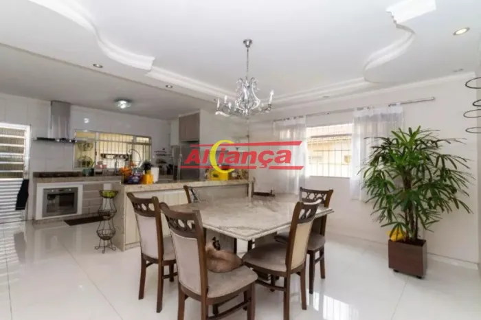 Linda Casa 300 m2 - Cocaia
