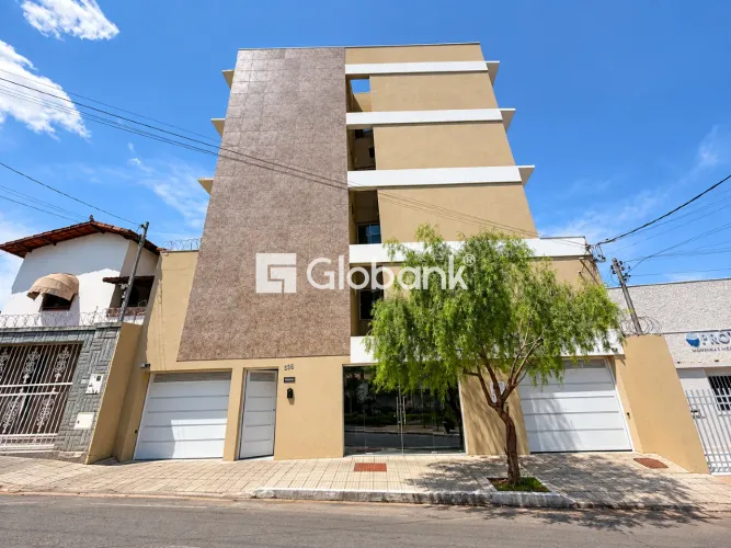 Ponto comercial para aluguel Centro 35m² Montes Claros MG