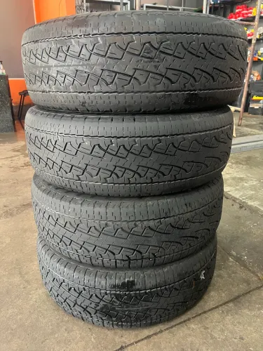 4 PNEUS 235/65r17 PIRELLI