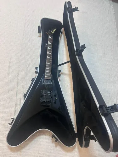Guitarra Jackson Randy Rhoads MIJ + Case Rígido Original Jackson 