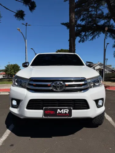 Toyota Hilux CD SRX 4X4 2.8 TDI 16V Diesel Aut. 2017
