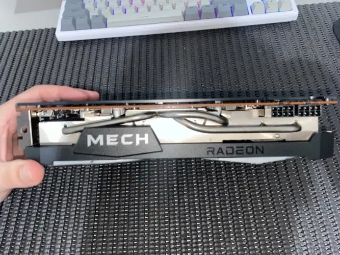 MSI Radeon RX 6750 XT MECH 2X 12GB - Com Defeito (Para Reparo ou Peças)