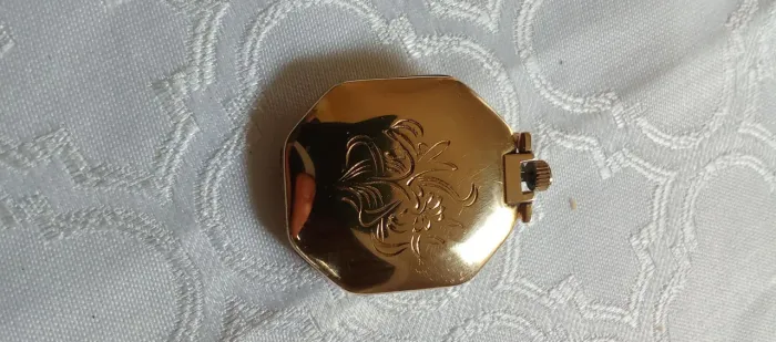 Relógio de bolso banhado a ouro ?