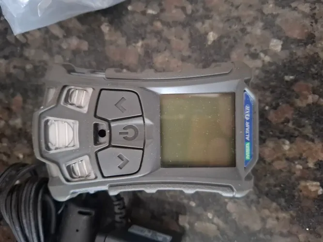Detector de Gás Altair 4XR LEL + O2 + CO + H2S-LC-BRC MSA