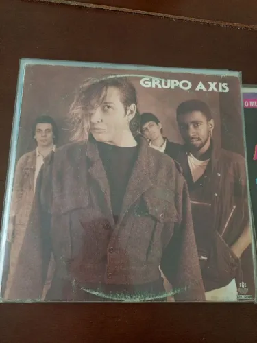 LP Grupo Axis