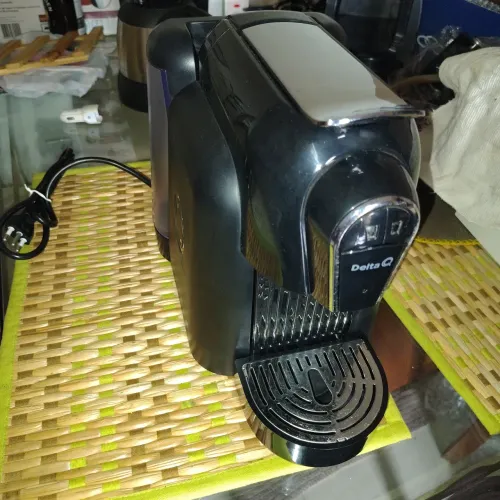 Cafeteira Delta Q
