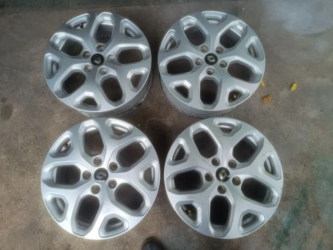 Jogo de rodas aro 17 5x114 Renault Captur Oroch Duster 