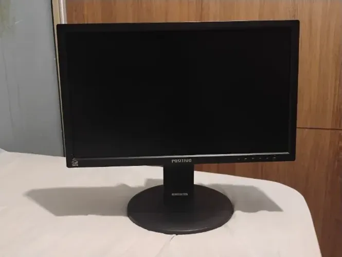 Monitor Positivo 18.5" 