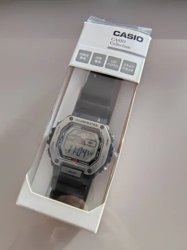 Relógio Casio Iluminator MWD-110H