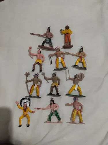 Lote de brinquedos para forte apache 