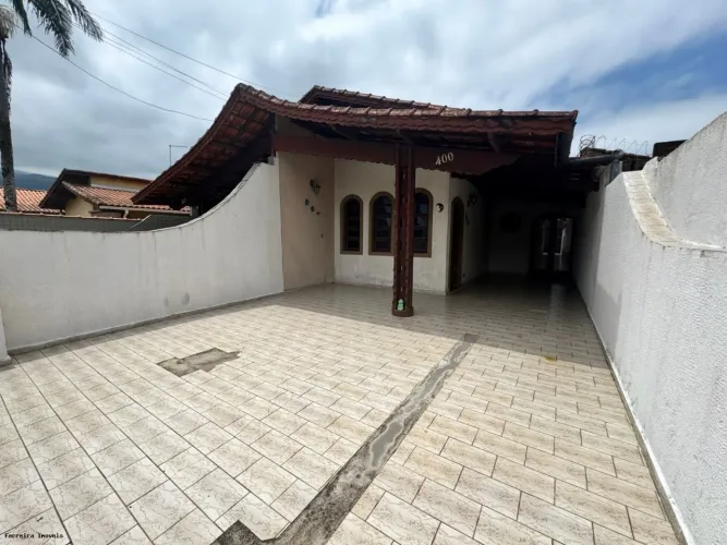 Casa para Venda em Praia Grande, Flórida, 3 dormitórios, 1 suíte, 3 banheiros, 6 vagas
