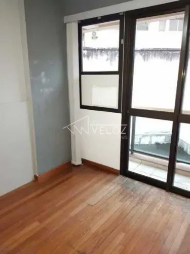 Apartamento : / Residencial / Jardim Botânico