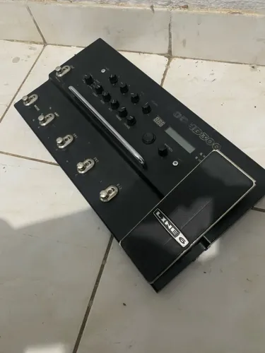 Pedaleira Line6 Pod HD300 - Semi Nova