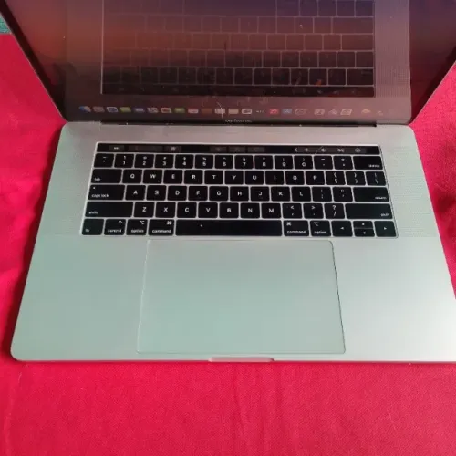 macbook pro 2019 15 pol processador intel i7 ram 16 gb 256 gb completo sem detalhes