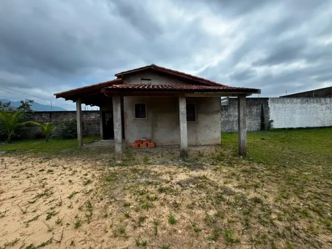 Casa para venda com 2 quartos em Jardim Sao Joao - Peruíbe - SP