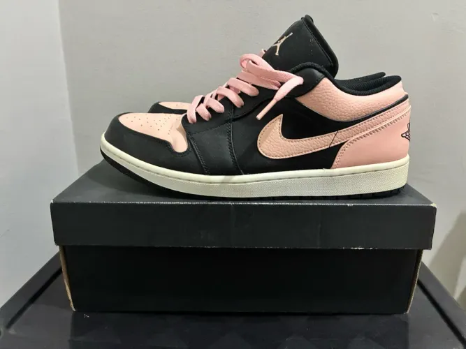 Jordan 1 low Crimson Tint 44BR
