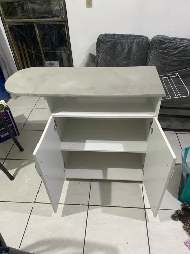 Armário de passar roupa