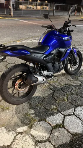 Moto FZ 15 - 150cc - 17mil. 