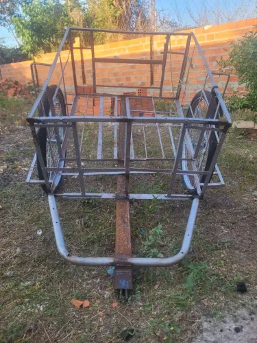 Vendo carrinho de engate
