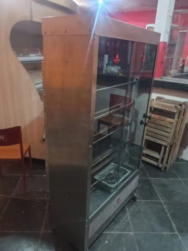 Vende_se máquina de assar frango ...2500.sair rápido