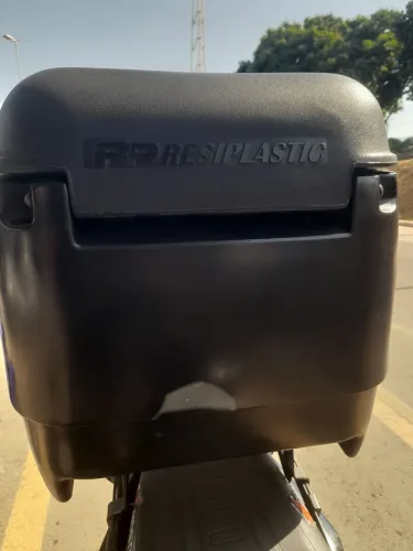 Vendo baú com nota fiscal e suporte chapan da titan 160 / 1 suporte da fazer 150 / 2019