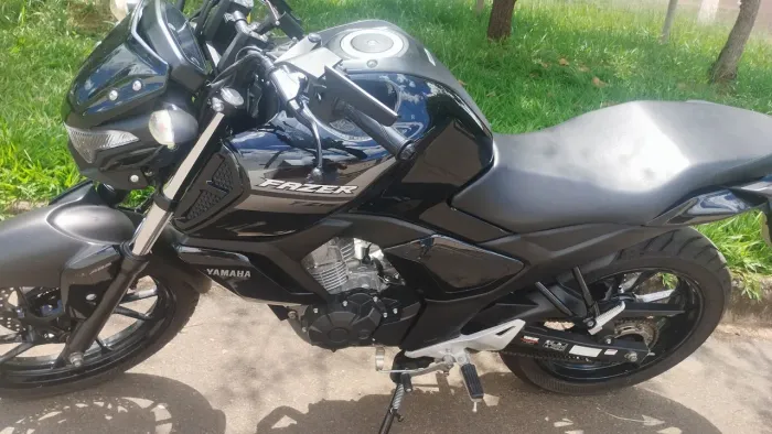 Vendo moto Yamaha 