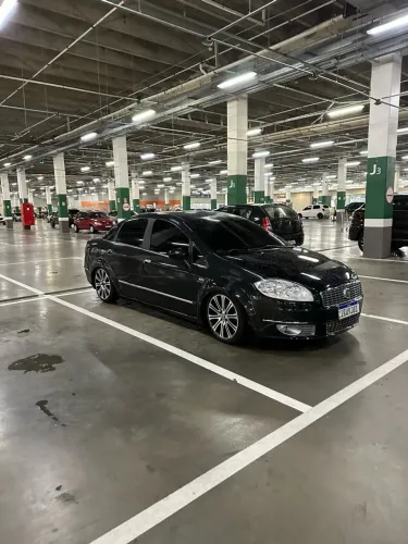 Fiat Linea LX 1.9/ 1.8 Flex 16V Dualogic 4P 2011