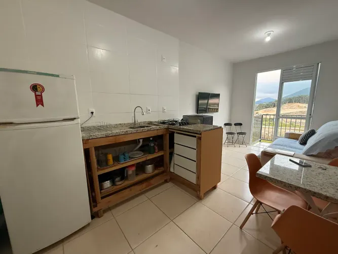 Apartamento 2 Quartos com Piscina - Praia de Fora