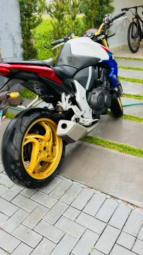 Motos para pessoas exigentes!