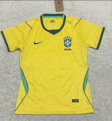 Camisa do Brasil Feminina Amarela